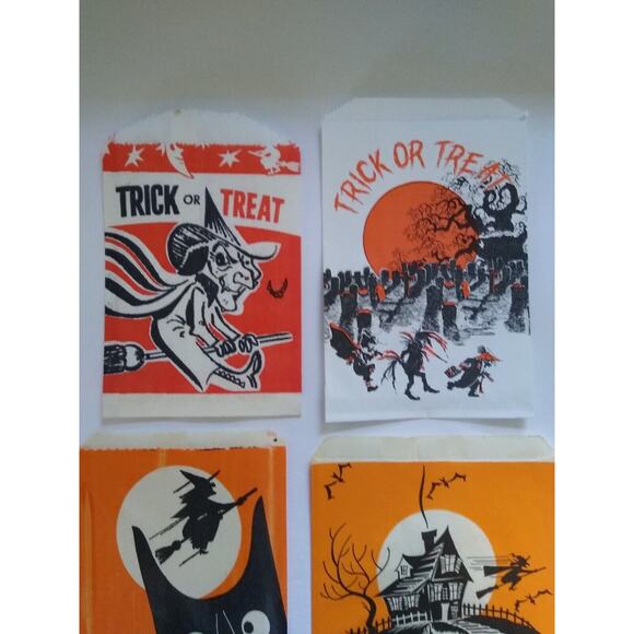 Halloween Candy Treat Bags Witch On Broom Haunted House Black Cats Graveyard - Picture 2 of 4